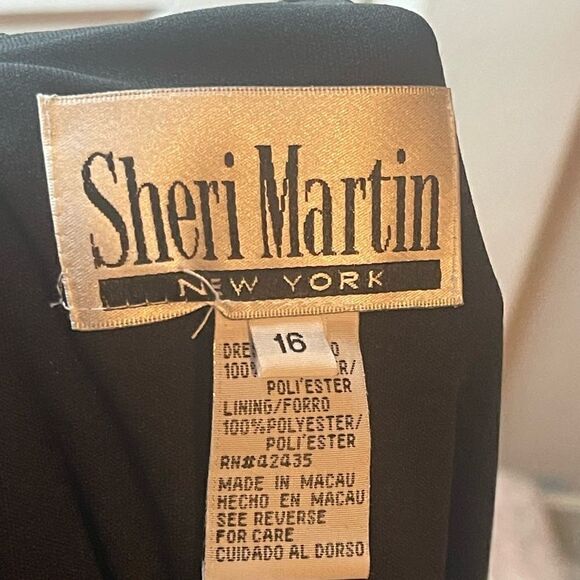 NWTs Sheri Martin Flattering Floral Ruffle Dress Size 16 - Picture 14 of 14